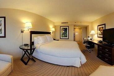 هتل Sheraton Arlington