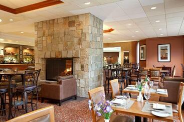Hôtel Doubletree By Hilton  Boston  Bedford Glen