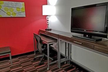 هتل Holiday Inn Irving Las Colinas, An Ihg