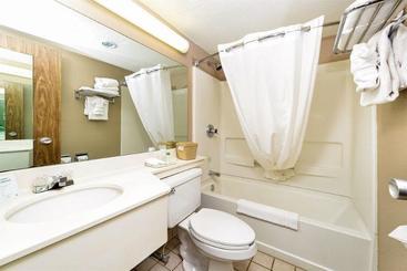 هتل Kelly Inn Bismarck North