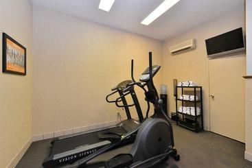 هتل Kelly Inn Bismarck North