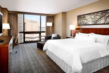 هتل The Westin Cincinnati