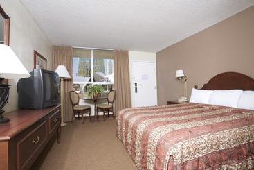 هتل Travelodge By Wyndham Las Vegas Center Strip