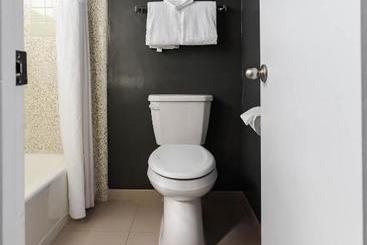 هتل Vagabond Inn Oxnard