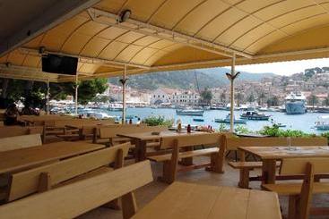 هتل Delfin Hvar