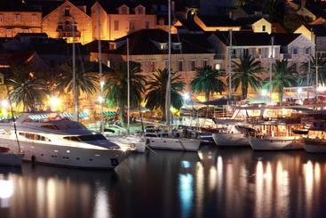 هتل Delfin Hvar