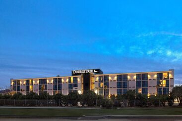 هتل Doubletree By Hilton Palmdale, Ca