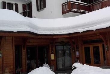 هتل Hôtel De L Arve By Happyculture