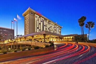 فندق Los Angeles Airport Marriott