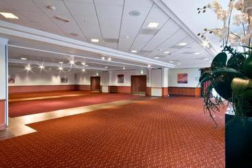هتل Crowne Plaza Amsterdam Schiphol, An Ihg