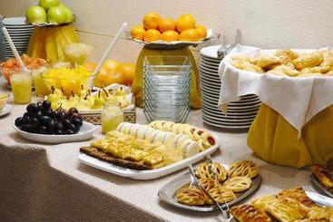Gardi Hotel & Suites