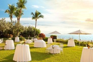 La Playa Beach & Golf Resort, A Noble House Resort