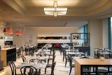 Novotel Melbourne On Collins