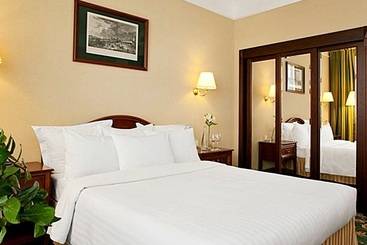 Hotel Moscow Marriott Tverskaya