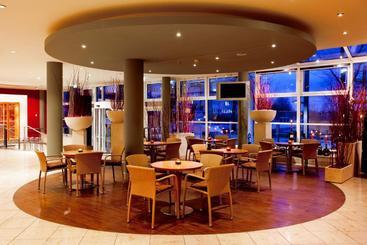 هتل Vienna House By Wyndham Baltic Stralsund