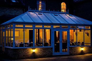 هتل Olivers Lodge