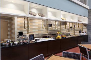 Embassy Suites Hotel Intl Airport