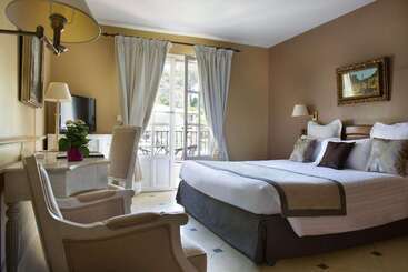 בית מלון כפרי Hôtel De Mougins