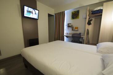 فندق Hôtel Dijon Sud Longvic