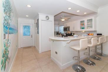 هتل Grandview Condominiums