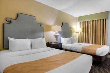 هتل Cco & Suites Downtown