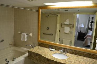 هتل Best Western Plus Motor Inn