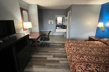 Отель Executive Inn And Suites   Jackson