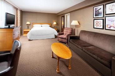هتل Sheraton Cleveland Airport