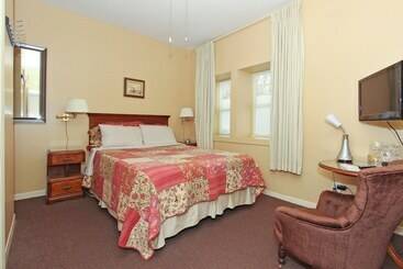 هتل Gower Guest House
