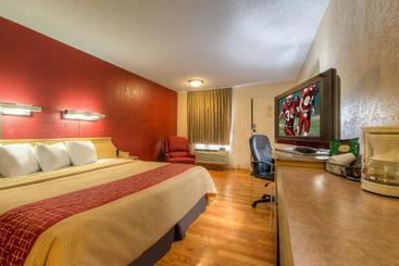 هتل Red Roof Inn Tulsa