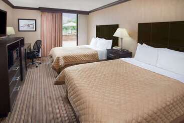 فندق Wyndham Garden Schaumburg Chicago Northwest