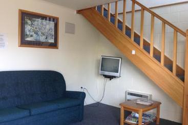 Breeze Motels