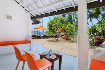 استراحتگاه Calamander Unawatuna Beach