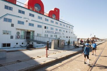 Botel