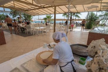 هتل Linda Resort