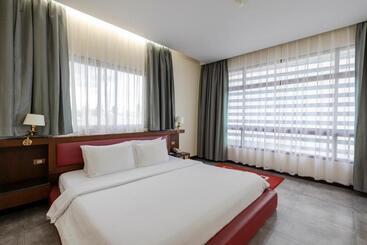 Hotel Pinnacle Lumpinee Park