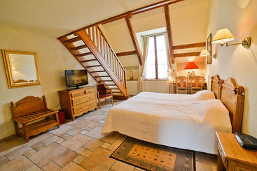هتل Château De Salles