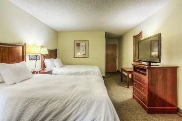 هتل Wyndham Garden Greenville Airport