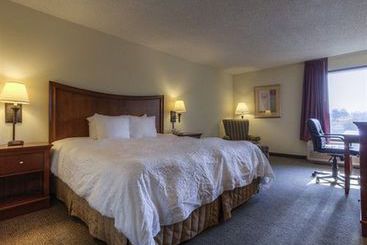 هتل Wyndham Garden Greenville Airport