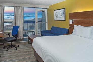 Отель Holiday Inn Express Nags Head Oceanfront, An Ihg