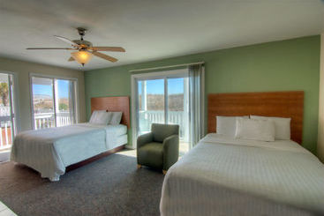 בית מלון כפרי Surfside Lodge Oceanfront