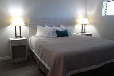 モーテル Surf Suites