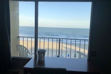 هتل Gazebo Inn Oceanfront