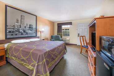 فندق Super 8 By Wyndham Tulsa/arpt/st Fairgrounds