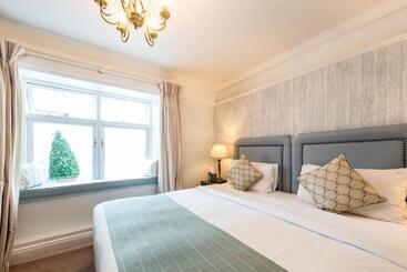 בית מלון כפרי The Blue Haven