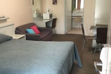 Banksia Motel