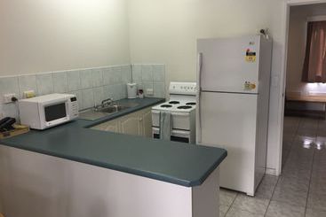 هتل Mediterranean All Suites