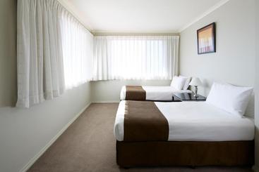 בית מלון כפרי Pinnacle Apartments