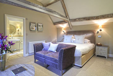 هتل Calcot  & Spa