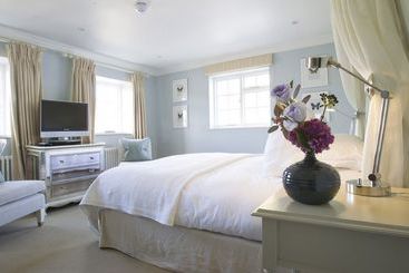 هتل Calcot  & Spa